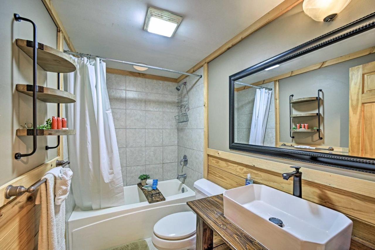Creekside Bryson City Cabin With Private Hot Tub Exterior photo